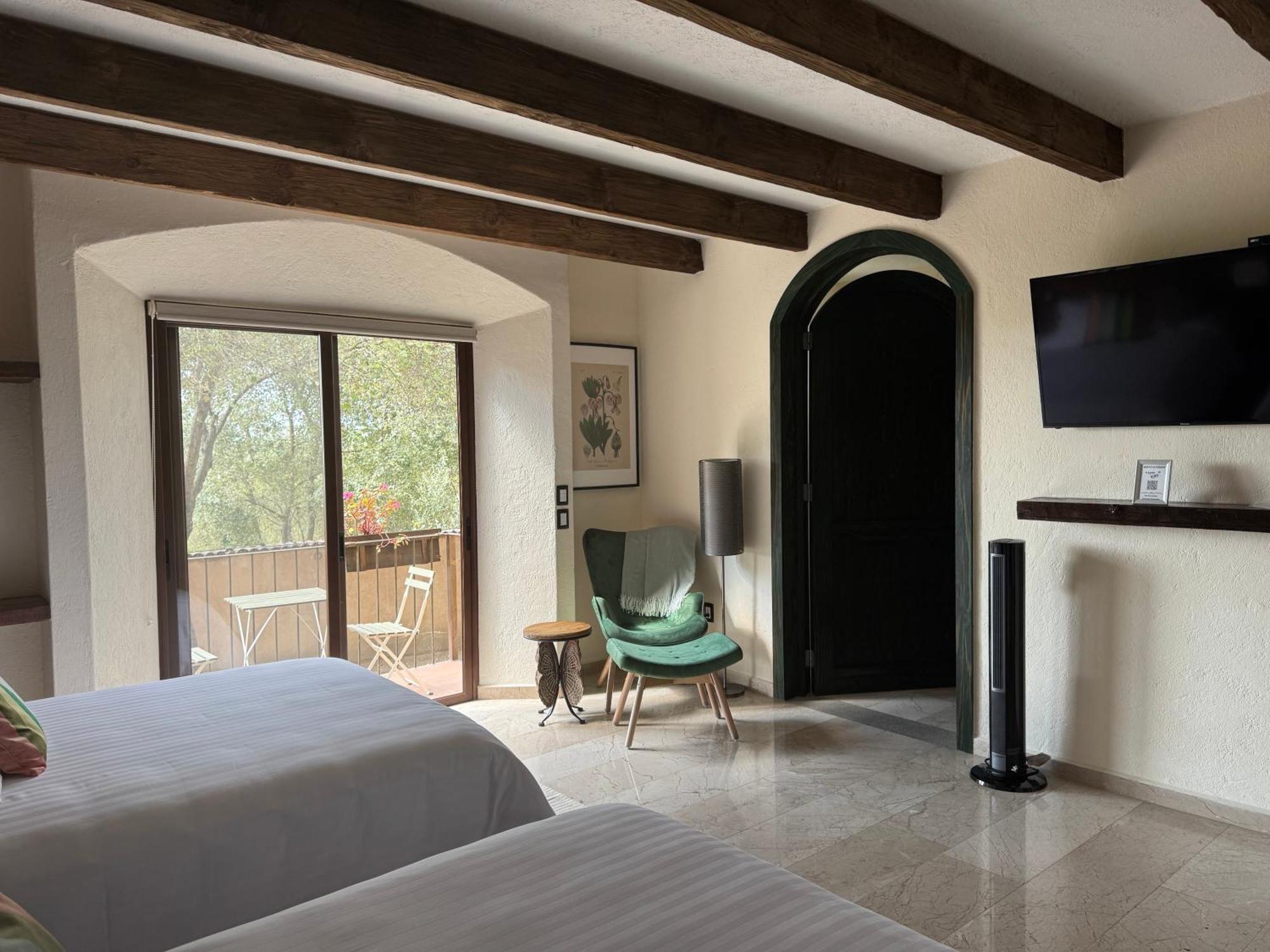Porta Paradiso Valquirico, Albergo Boutique Santeagueda 外观 照片