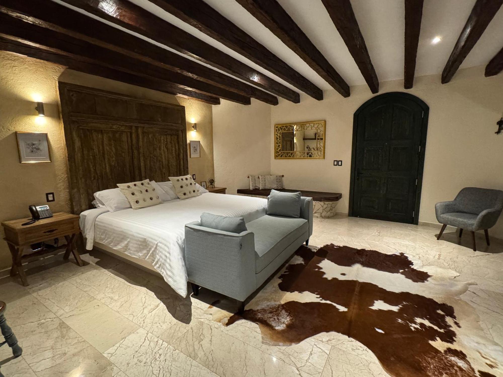 Porta Paradiso Valquirico, Albergo Boutique Santeagueda 外观 照片