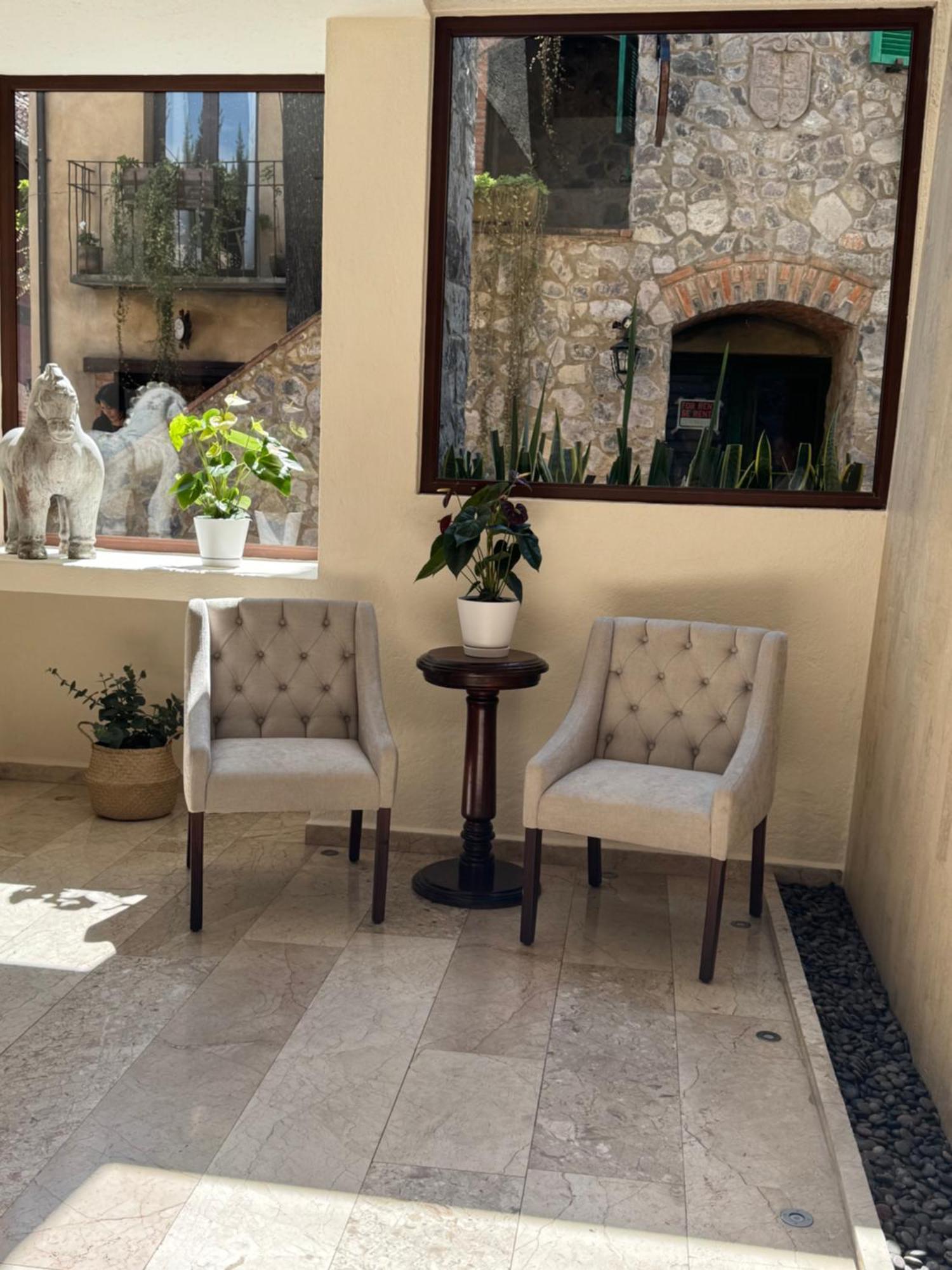 Porta Paradiso Valquirico, Albergo Boutique Santeagueda 外观 照片